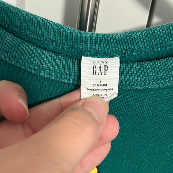 4/$20 BABY GAP 4T Soccer Dinosaur Crewneck Sweatshirt - Picture 2 of 3